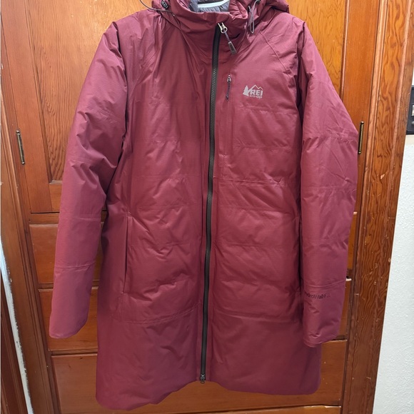 REI Women's Stormhenge 850 Down Hybrid Parka - Picture 1 of 9